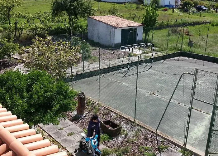 Patio Mos * ヴィーラ・ノーヴァ・デ・ポイアレス