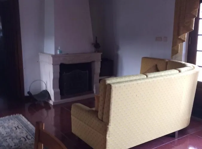 Patio Mos * ヴィーラ・ノーヴァ・デ・ポイアレス